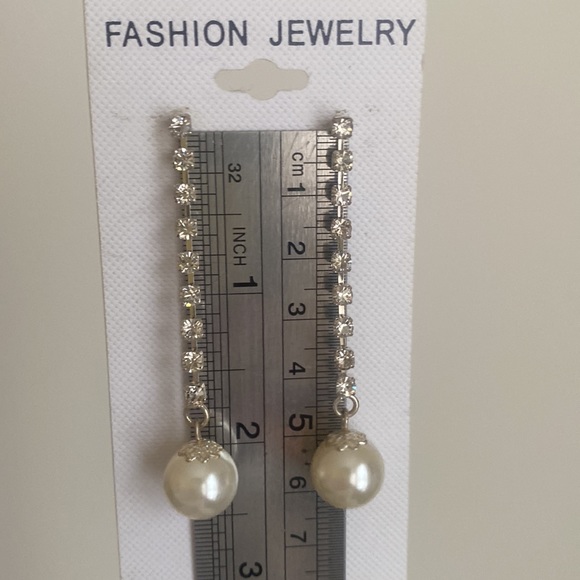 Pearl Drop Earrings - Picture 4 of 8